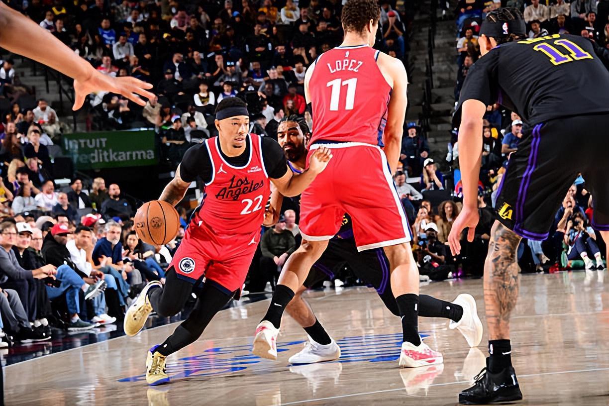 旺财28官方网站-太不容易了!侧翼新星终于靠着自己的努力成为了球队的第六人?